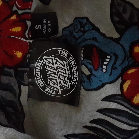 Santa Cruz Skateboard "Screaming Hand" Hawaiian Floral Shirt, Size Small - Picture 4 of 5